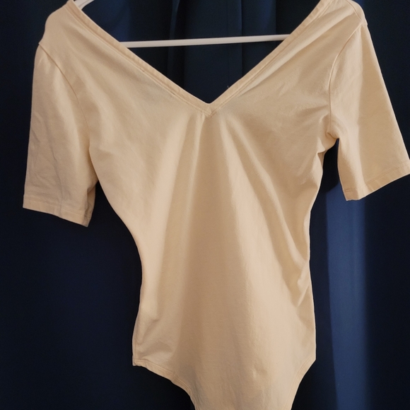 2 bodysuit tops - Picture 5 of 6